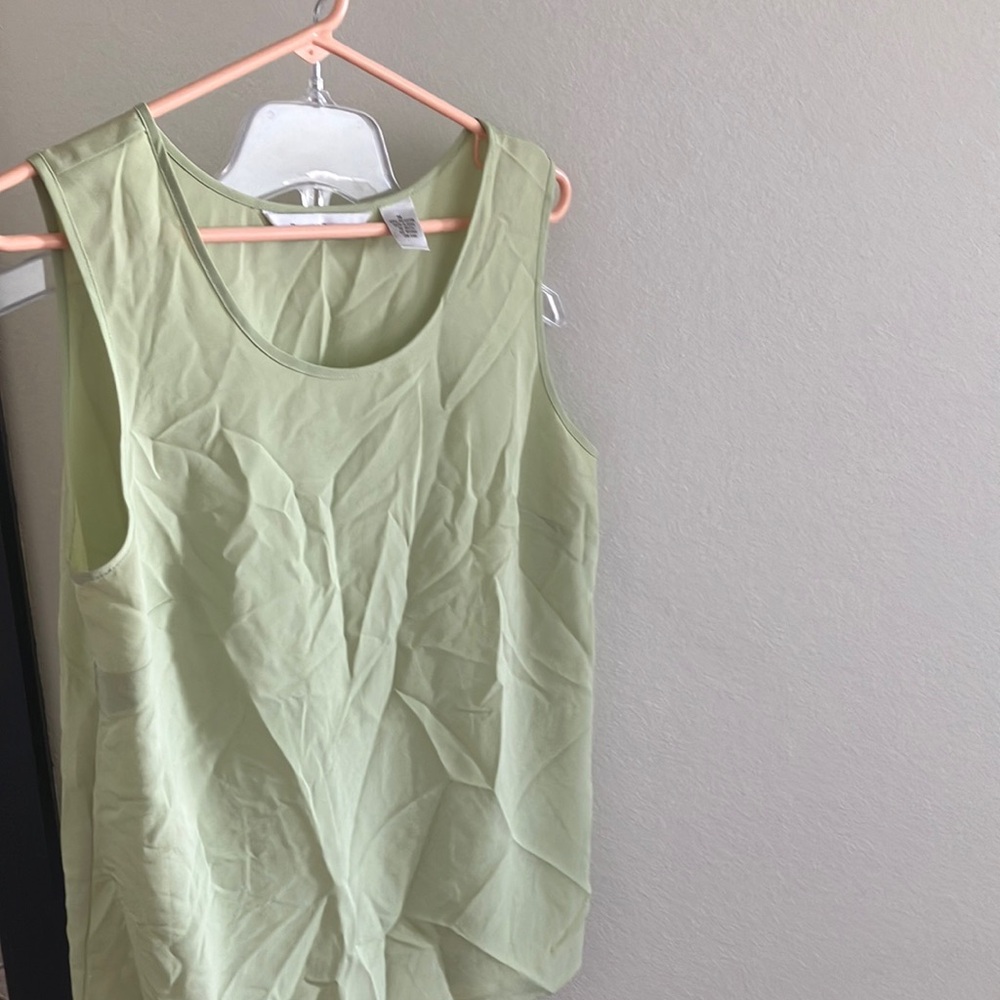 FINAL MARKDOWN Drapers and Damon’s tank top medium